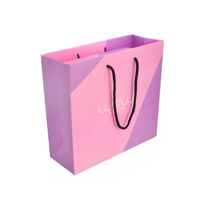 Επί παραγγελία λογότυπων CMYK κιβώτιο δώρων εγγράφου χρώματος άκαμπτο, συσκευάζοντας κιβώτιο ενδυμασίας με το ταίριασμα της τσάντας εγγράφου